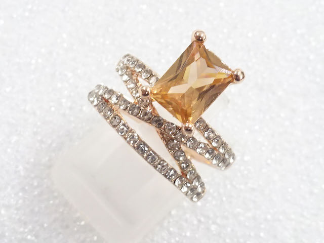 JAPANESE KIMONO / ANTIQUE COLORED STONE RING (SIZE 11)